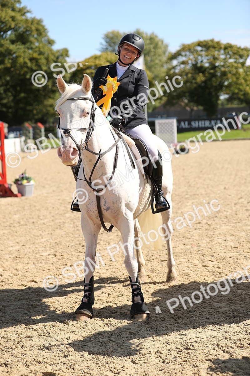 SBM_04802 - J28 - Senior Horse & Pony 60cm Championships