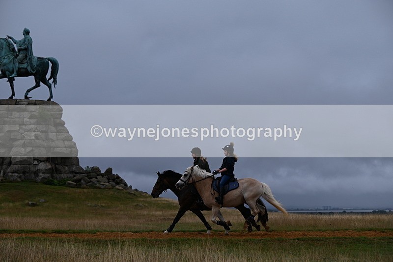 DSC_2630 - Time at Statue 12:34 to 12:56