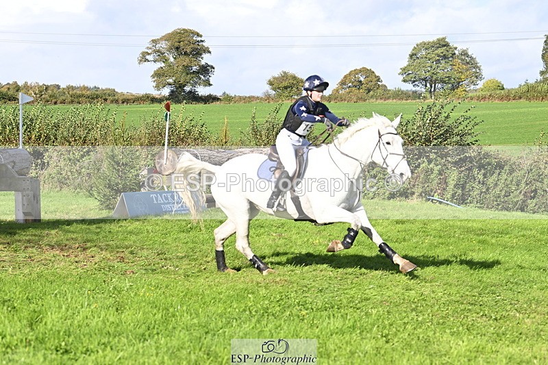 251024A-130404-11359 - B-153-Charlotte.Franck-Steier