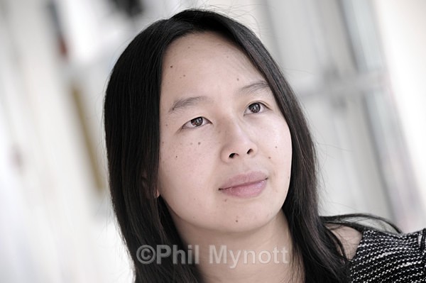 Dong Nguyen University of Twente Portrait Cambridge UK Business Corporate Philip Mynott Professional Photographer
