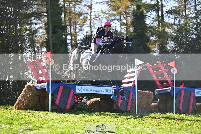 241026-124037-13414 - 423-Alexandra.Erskine.Scott-PRIMITIVE.DAYLIGHT