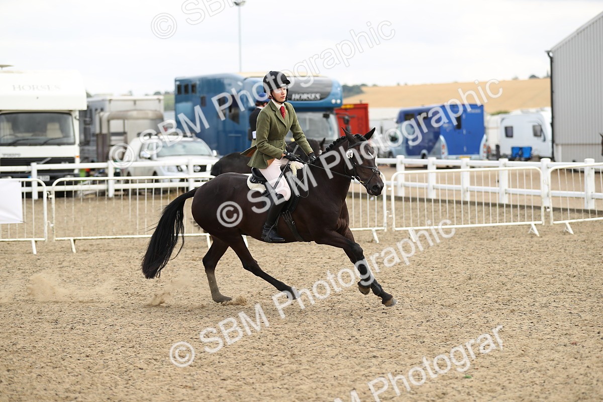 SBM_05621 - Class 48a Style & Performance 70cm (15-19)