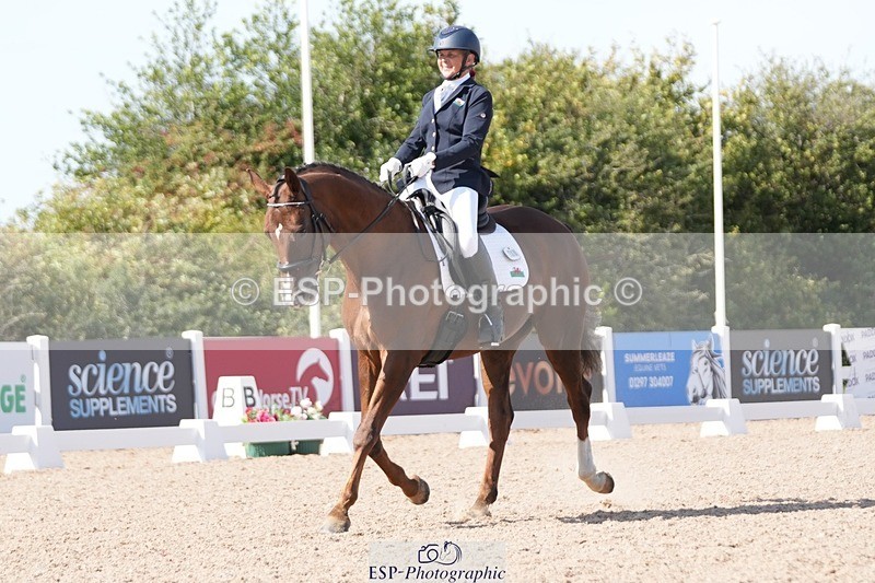 250906-150730-04660 - 108-Susan.JonesWoodlander.Summer.Breeze