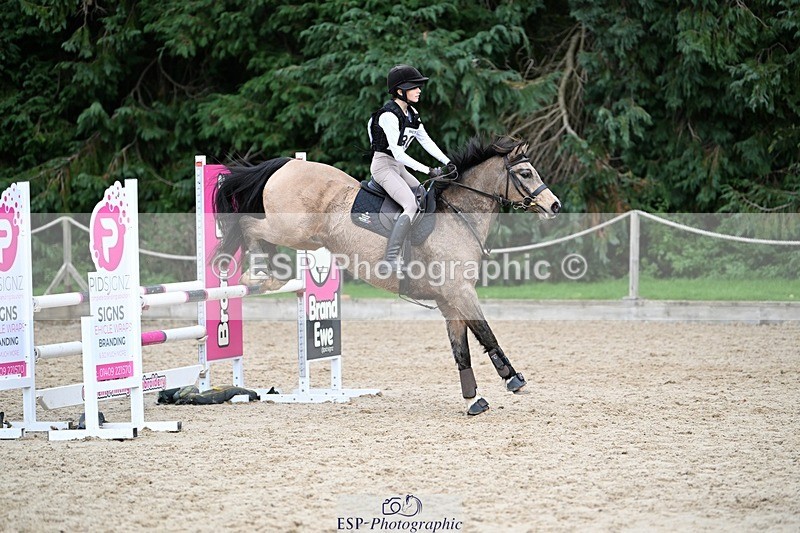 241117-140251-04394 - Cls 3 90-95cm 14.00 to 15.00