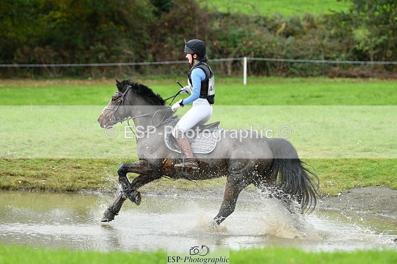 251025A-132053-19954 - F-466-Amber.Golley