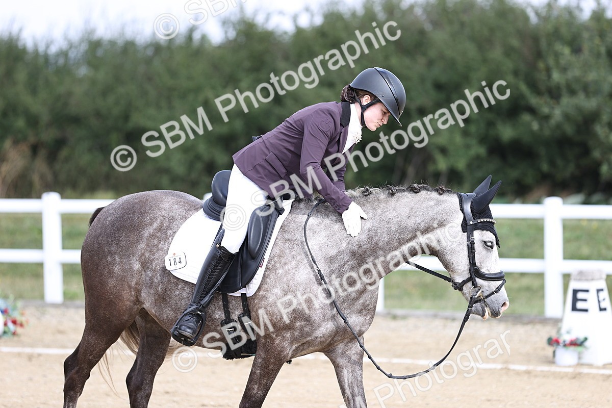 SBM_016272 - Class 14 - Novice 23 - 10.29-11.32