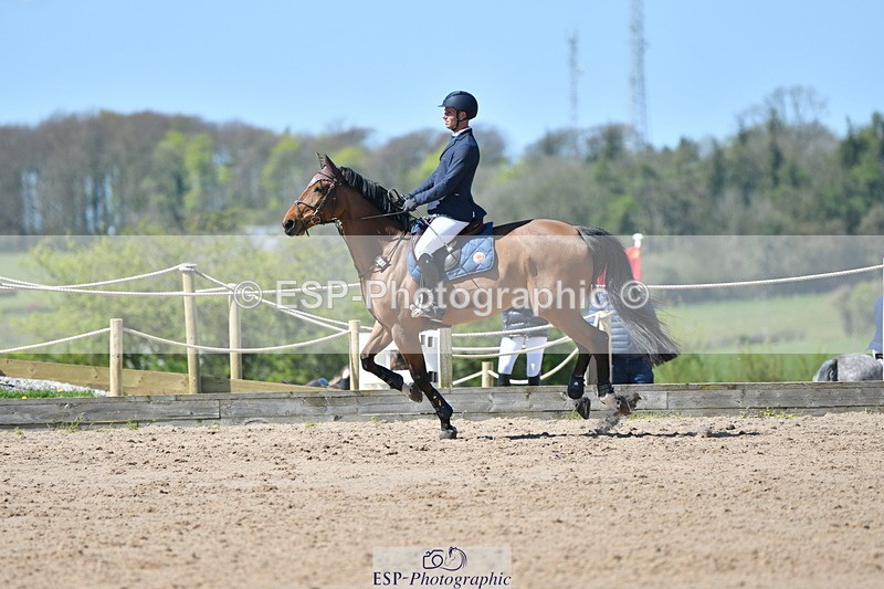 240420A-123900-11038 - Cls 3, 2 Star Small Tour 1.30m