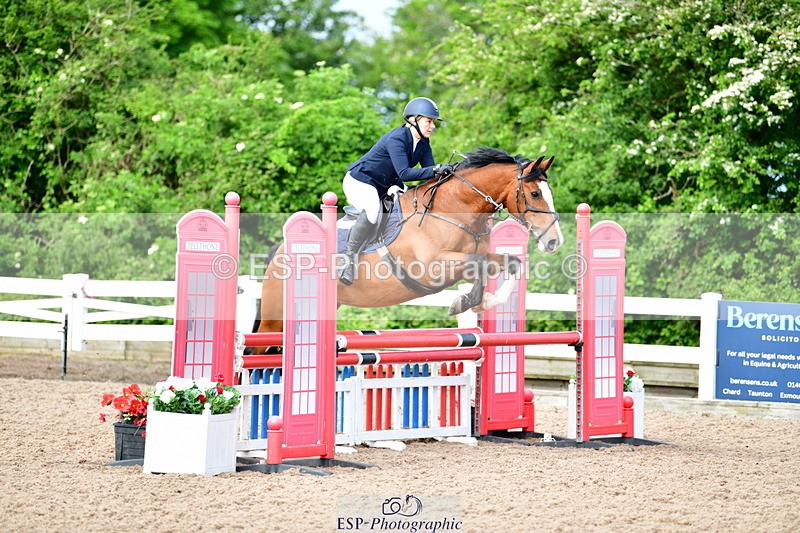 240526A-093730-07125 - Cls 32 British Novice and 90cm Open