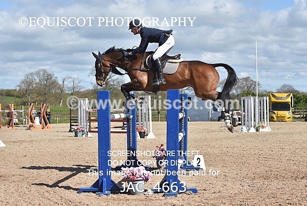 JAC_4663 - CLASS 11 SAT Andrew Hamilton Coach, RHS Foxhunter Championship Qualifier