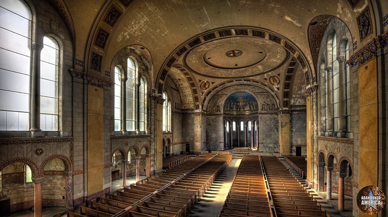 'we can all be as one': The Church of the Transfiguration (Philadelphia PA) | Abandoned America