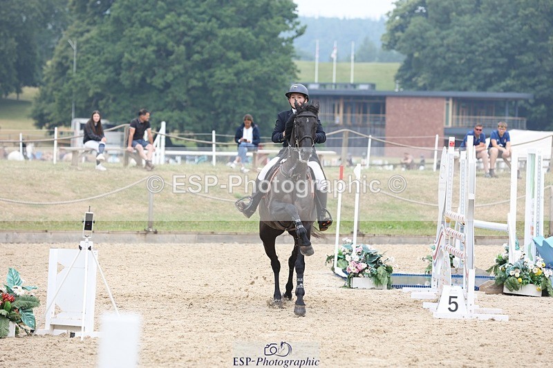 230618-102905-10147 - Cls 19 Pony Intro 1m