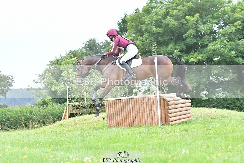 240803-123755-04248 - 077-Georgie_Selley-VICARSTOWN_VICTOR