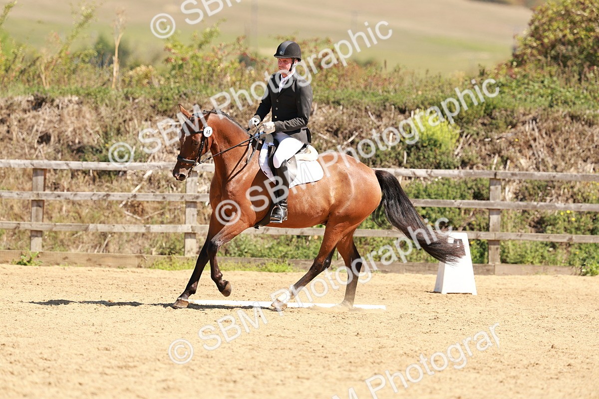 SBM_011063 - Class 6 - Novice 1