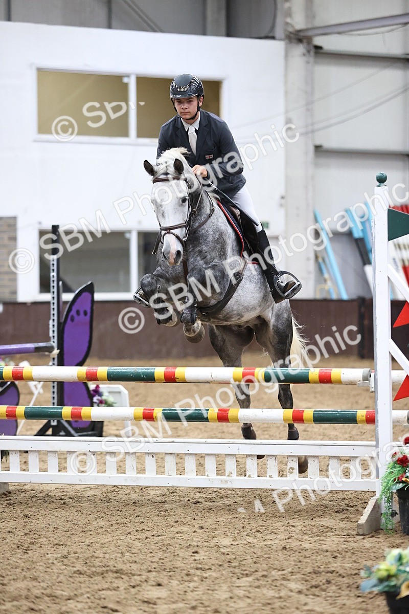 SBM_001052 - Class 5 - Blue Chip Pony Newcomers 1.00m Open
