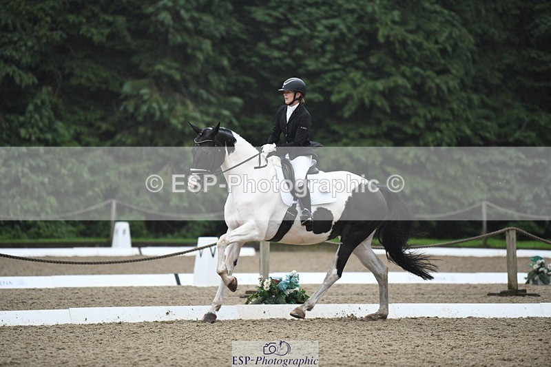 240720-113541-04346 - 123-Michelle_Wallis-Alvescot_Winning_Mood