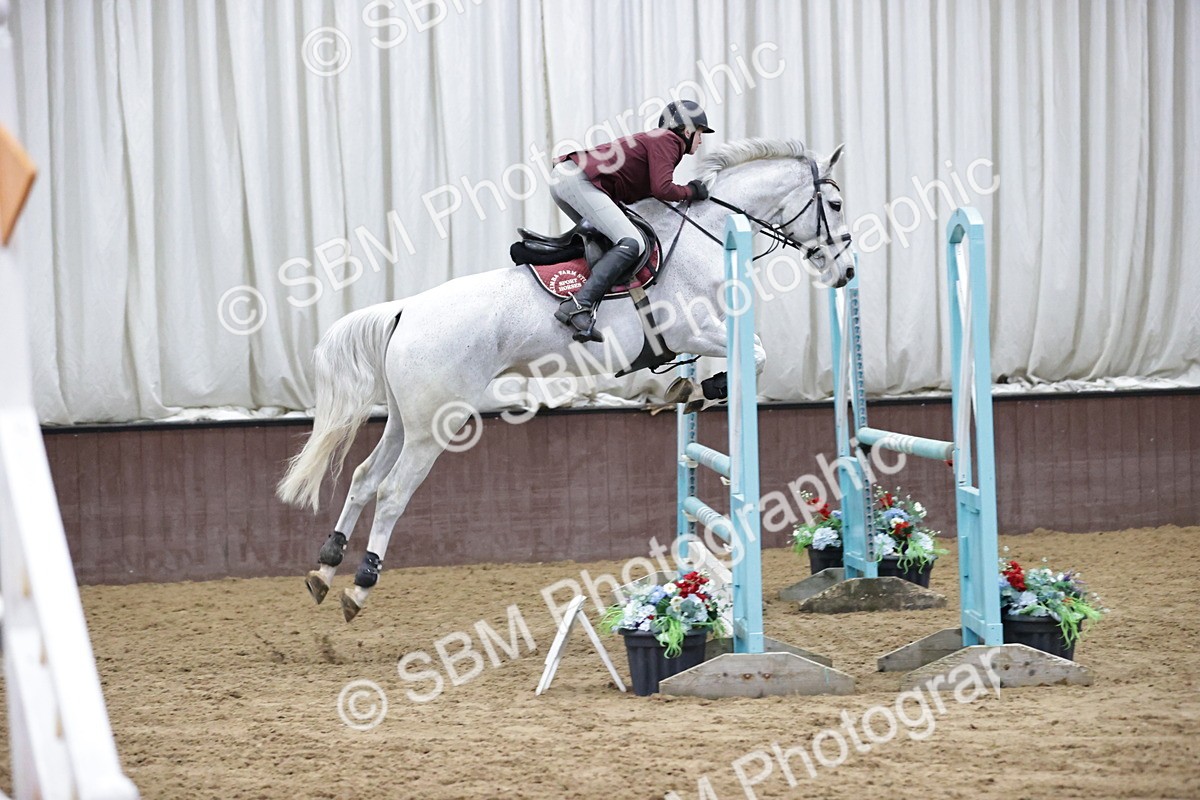 SBM_001381 - Class 4 - Senior Newcomers/ 1.10m Open
