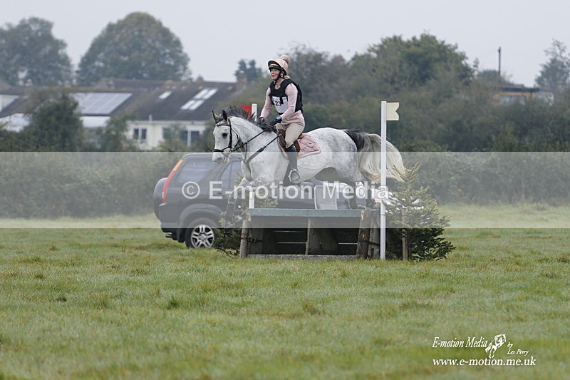 WWHT 171021 0530 - Novice Restricted (0.80m)  17/10/21