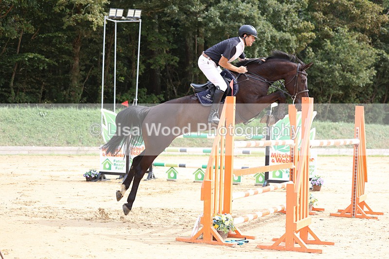 3E7A4549 - Class 9: Senior 1.30m open