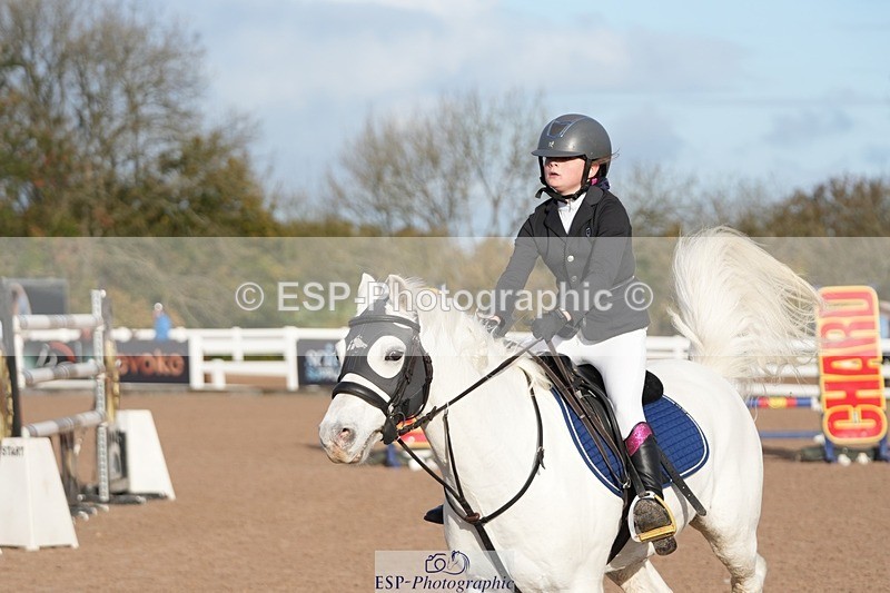 251025-100451-00012 - Chard 25th & 26th Oct BS Juniors/COH/Club/schools unaffiliated showjumping