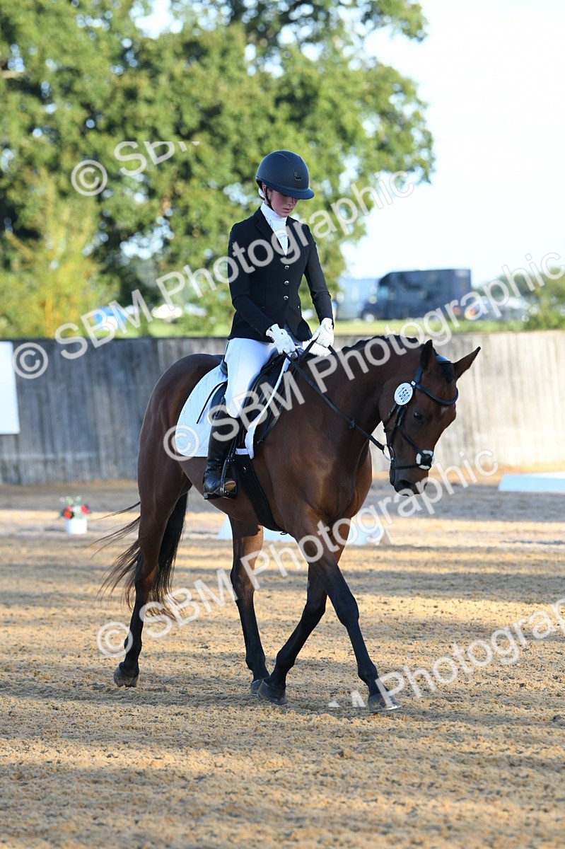 SBM_14238 - D4 - Small Tour Championship - Intro B