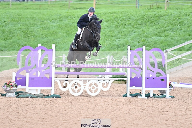 231014A-111457-04331 - Cls 18 Newcomers & 1.10m Open