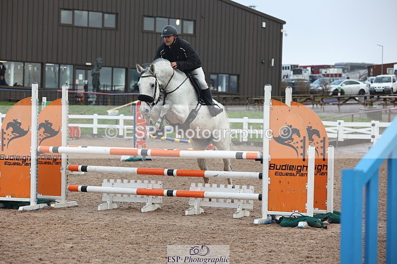 231112A-094431-03049 - Cls 17 Blue Chip Novice Winter Qualifier