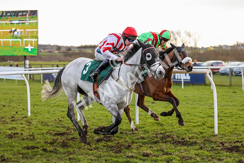 120224-Race 5-Milldam-7701 - Race 5