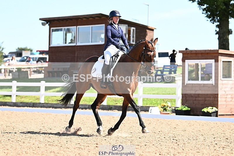 240816A-113706-04085 - 198-Lindsey.Cheffings-Prima