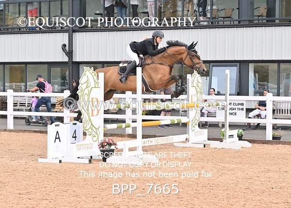 BPP_7665 - CLASS 16 FRI GFS Saddles Senior Newcomers/1.10m Open