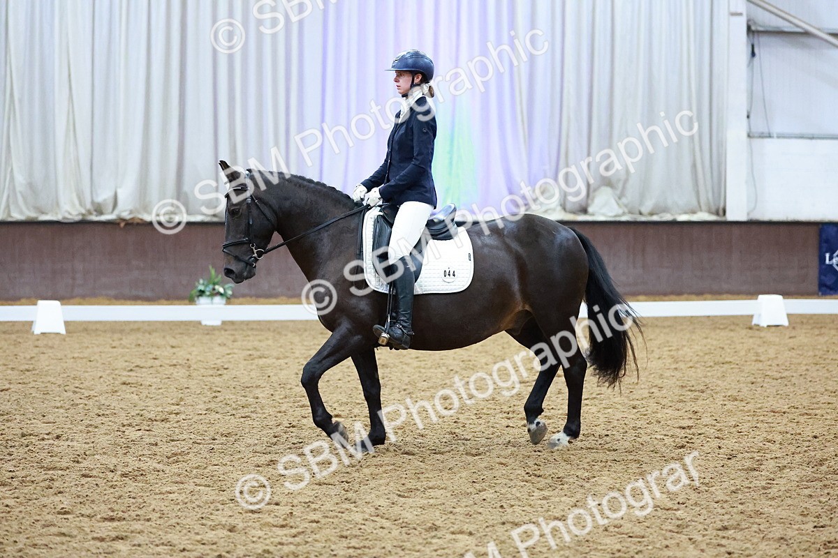 SBM_004449 - Class 12 - E2 Championship - 14.50-15.53