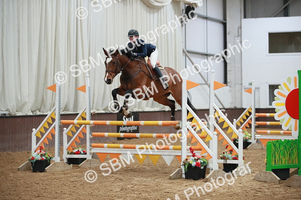 SBM_001011 - Class 4 - Senior Newcomers - 1.10m Open