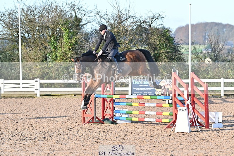 241113A-092504-00010 - Cls 01A&B Brit Nov & 90cm Open