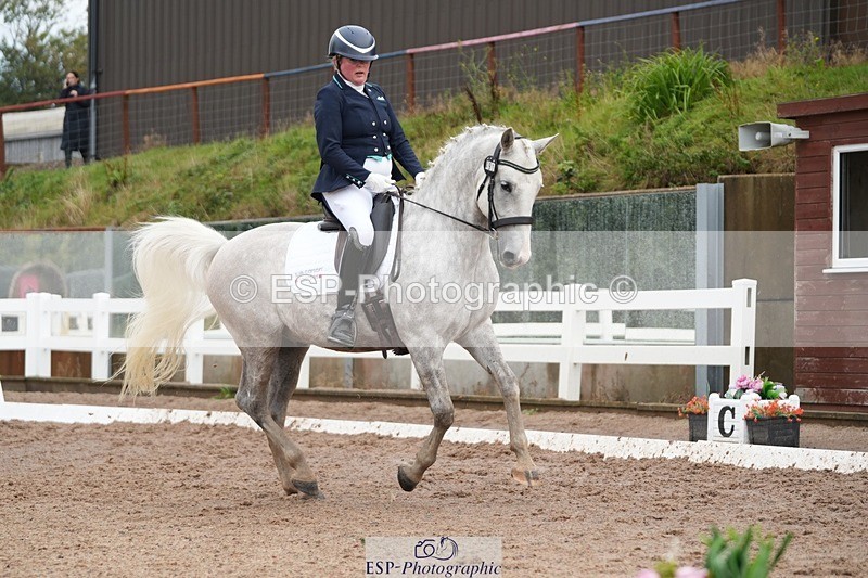 250907-112301-06057 - 091-Jenny.FolmanPluto.Barbana