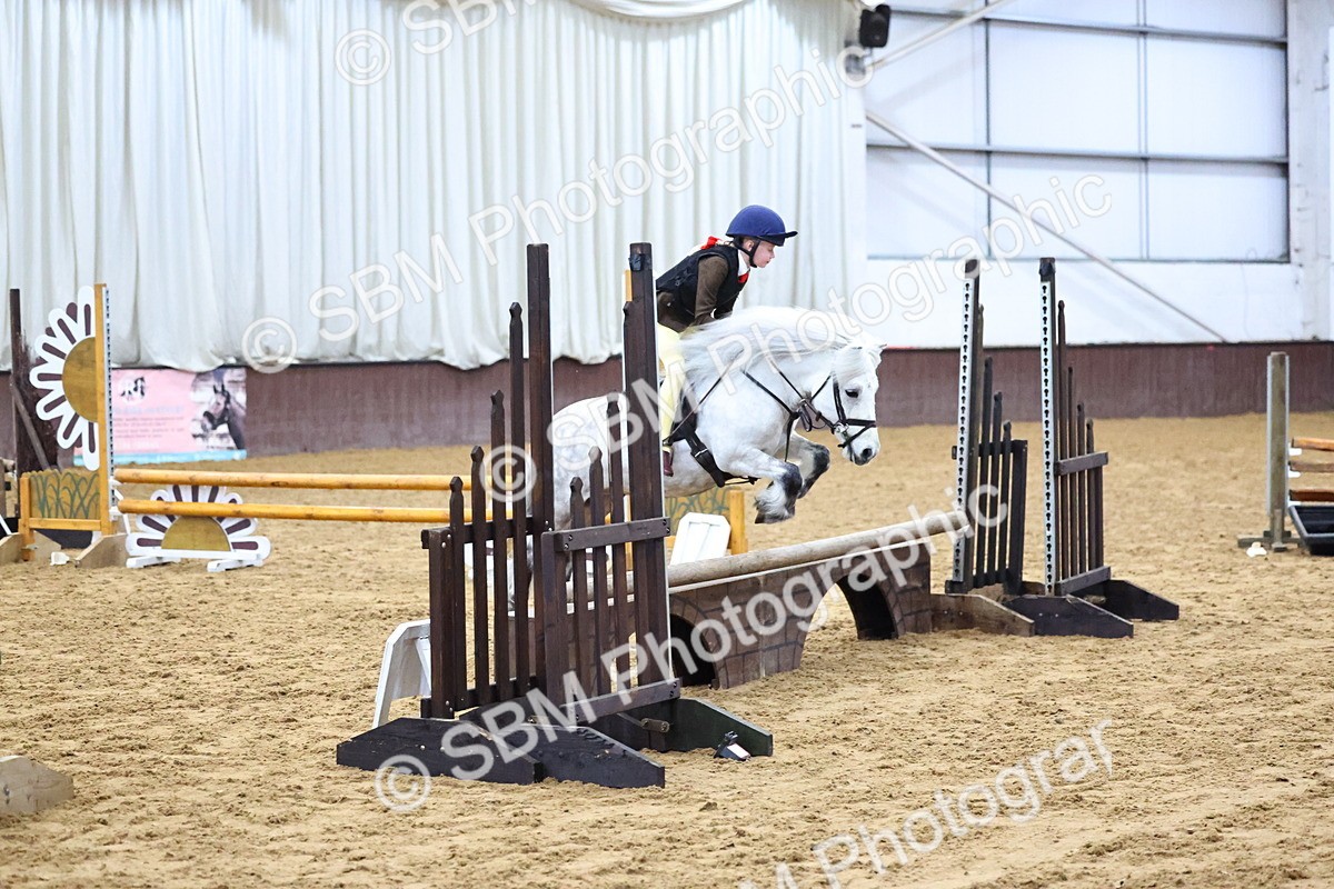 SBM_003120 - Class 35 - 60cm Training Stakes