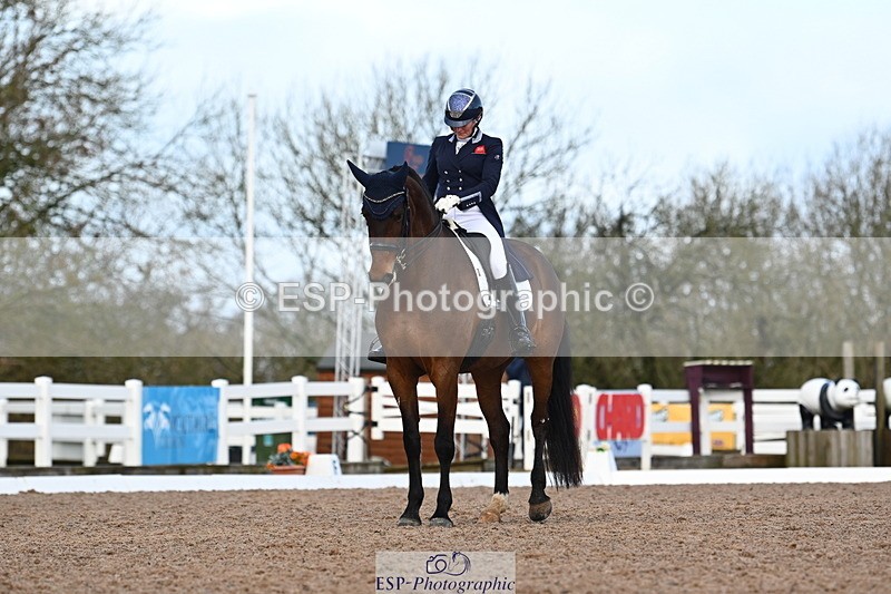 240218A-110948-06137 - 199-Nicola.Buchanan-St.Giles.flamboyant