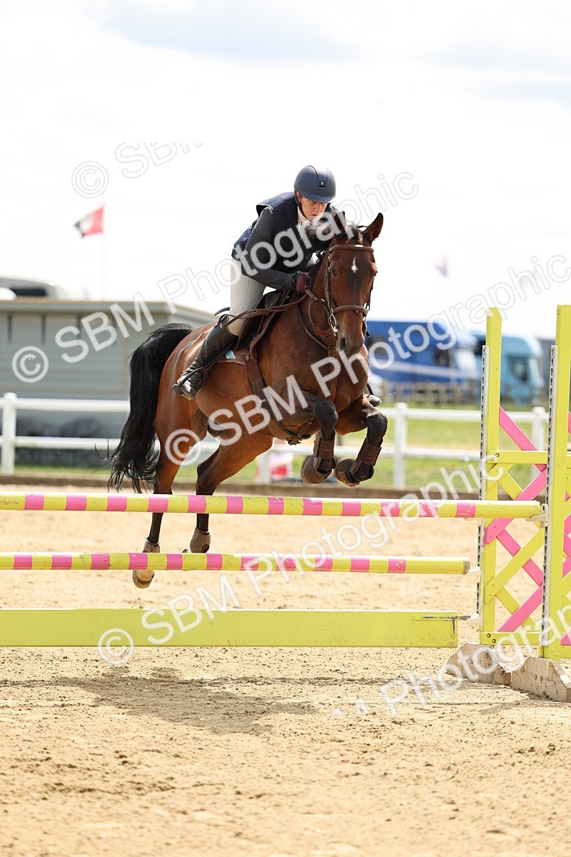 SBM_005208 - Class 18 - Senior 1.05m Open