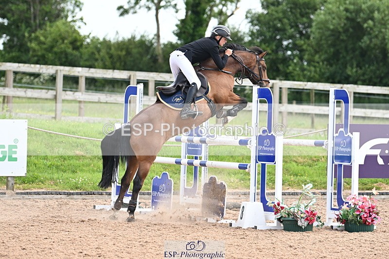 240630A-142535-14153 - Cls 25 HOYS 138cm Qualifier