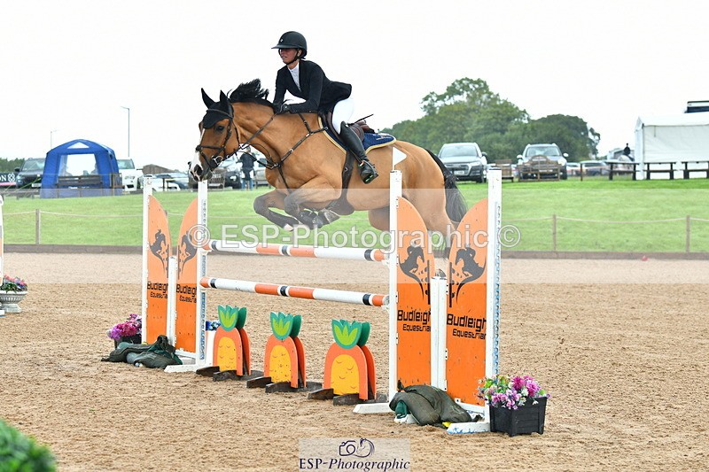 230723A-093801-10606 - Cls 4, 2 Star Small 1.30m