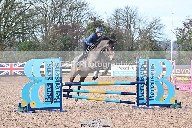 251126-095045-00073 - Cls 0 + 1, Clear Round, British Novice and 90cm