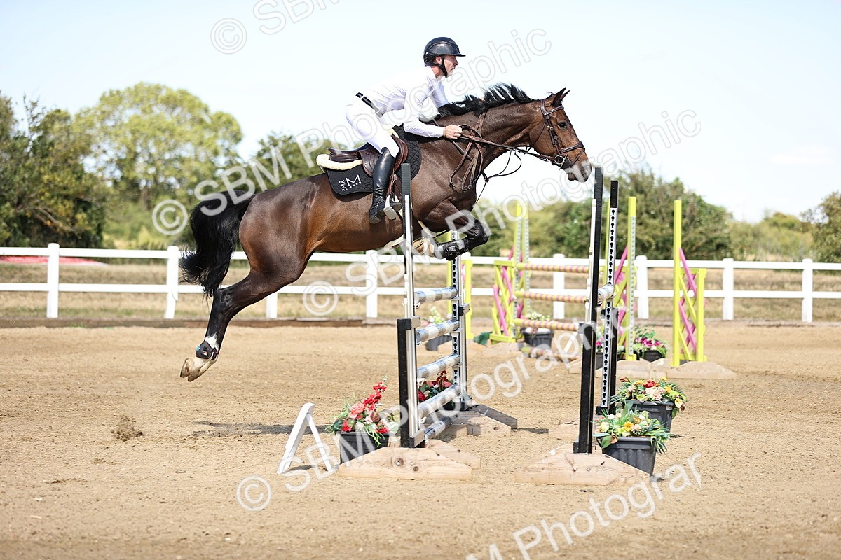 SBM_015351 - Class 16 - Senior foxhunter - 1.20m Open