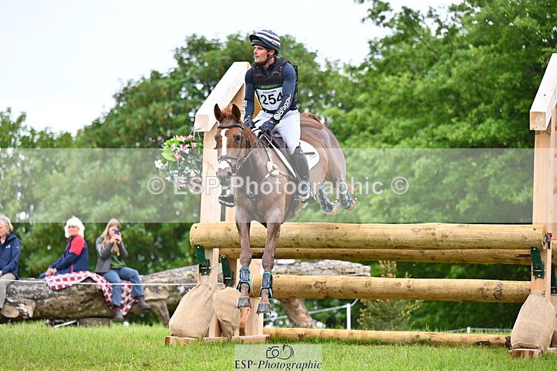 250524A-160213-14464 - C-254-Alexander.Bragg-SHANNONDALE.ARVA