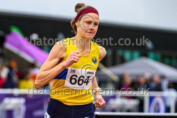 ComMast25-929672 - Track Female Set One