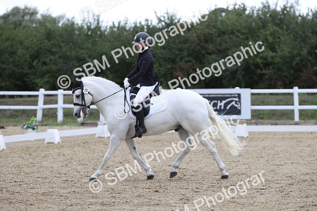 SBM_003998 - Class 9 - Novice 3 Champs