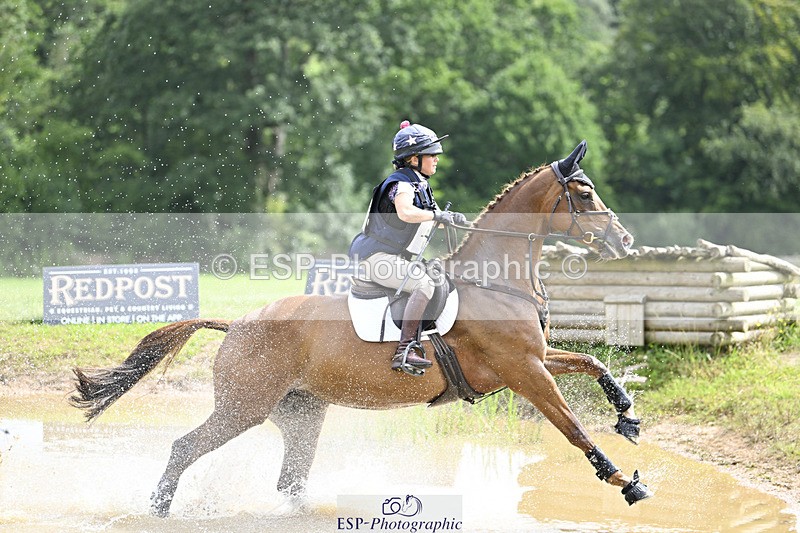 240804-115533-12186 - 369-Melissa_Joannides-STELLA_NOVA