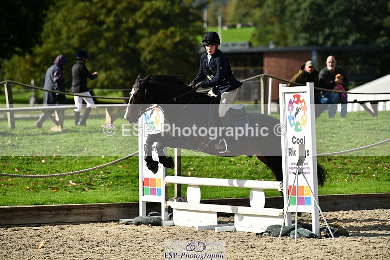 251004A-145130-01552 - Classes 8 & 9 70cm