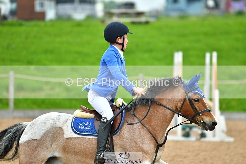 230513A-091350-00075 - Cls 11 Stepping Stones 128+138cm