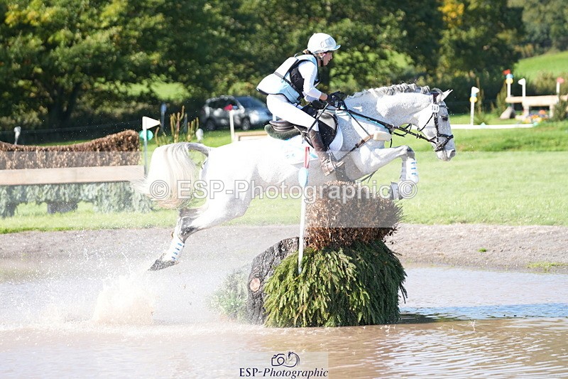 251024A-125017-10828 - B-141-Erin.Neale