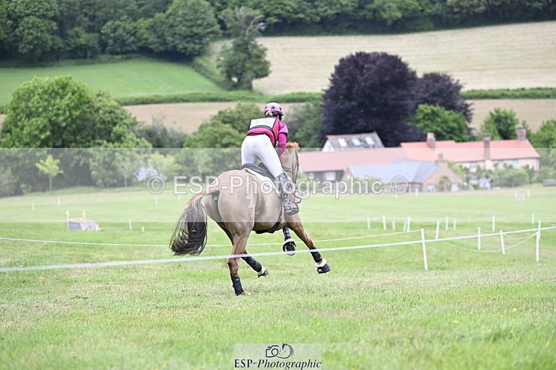 250524A-133401-10396 - B-370-Emma.Hyslop-Webb-KBS.TIME.TRAVEL