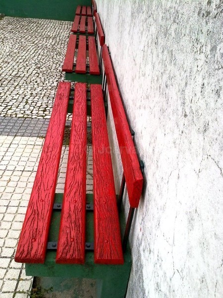 Red Bench - Mobile I