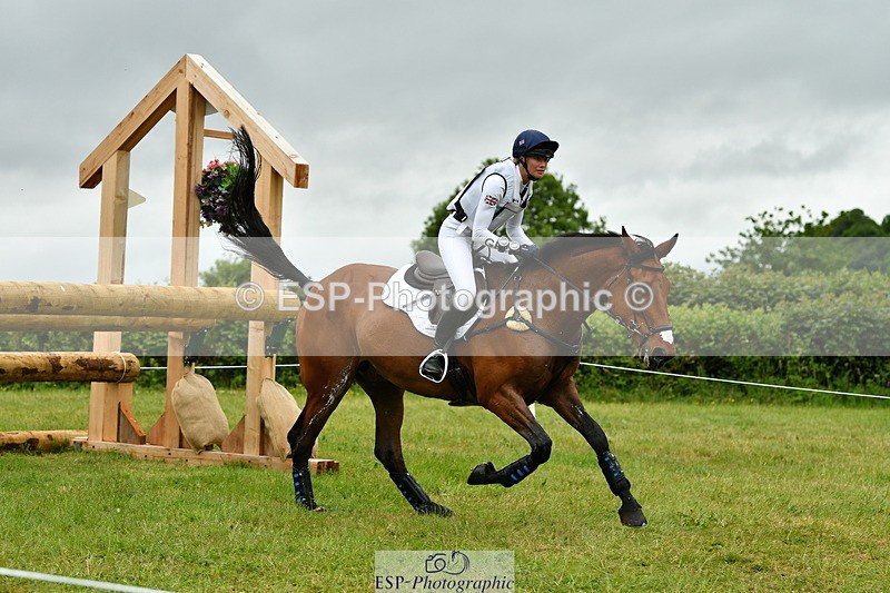 250524A-093352-08548 - A-001-Jemima.Howden-HEADS.UP